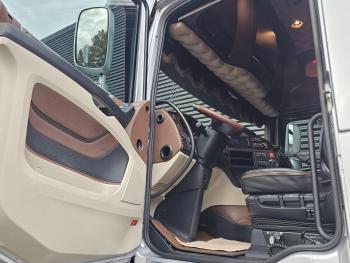 XF 530 SUPERSPACECAB / RETARDER / HYDRAULIC / FULL AIR